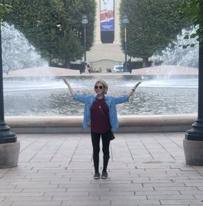 Meet your Posher, Melissa